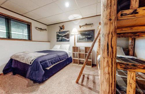 Lac du Flambeau House | White Sand Wonderland
