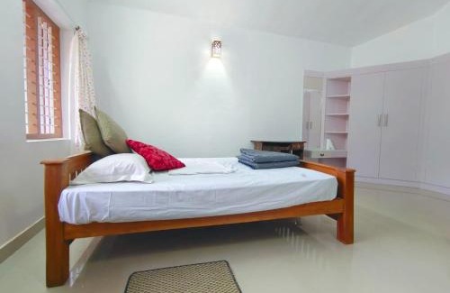 Cherthala Bed & Breakfast | White Sands Homestay