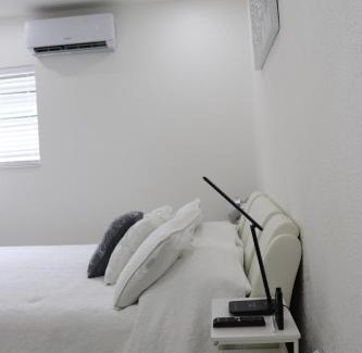 Lakeview Village House | White Serenity Retreat