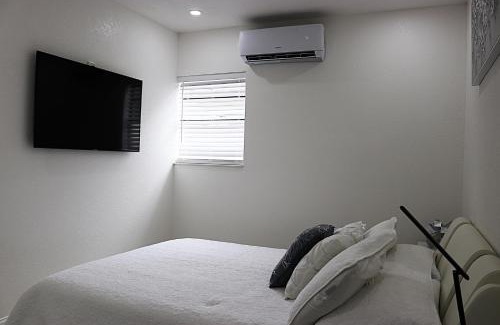 Lakeview Village House | White Serenity Retreat