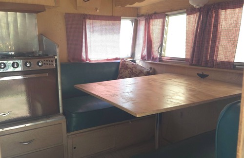 Saddlestring House | White Shasta, Rustic White Shasta RV
