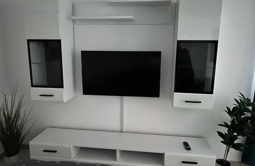 Alba Iulia Apartment | White Studio Center