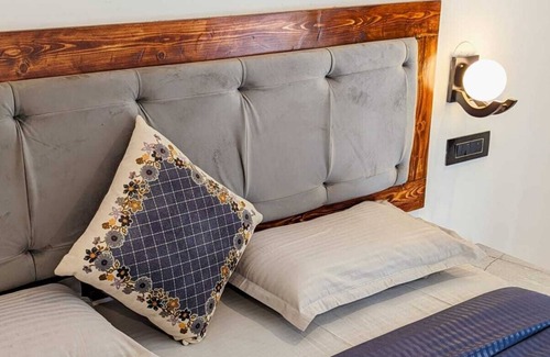 Arambol Hotel | White Tree Resort