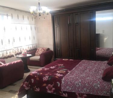 Jerash Apartment | White tulips apartment الزنبقة البيضاء