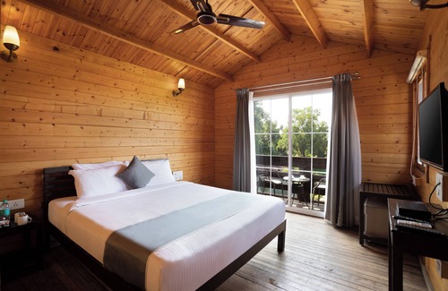 Morjim Hotel | White woods Resort & Spa