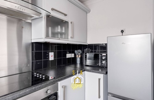 Central Aberdeen Apartment | Whitehall Stay Apartment