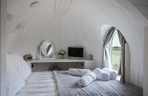 North Berwick House | “Whitekirk” Rock & Castle Escapes