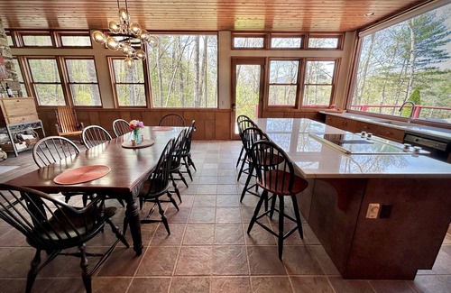 Cashiers House | Whiteside Mountain View: Creek Access, Spacious Grounds