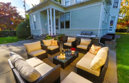 Walla Walla House | Whitman House · Classic 1902 Craftsman Beauty