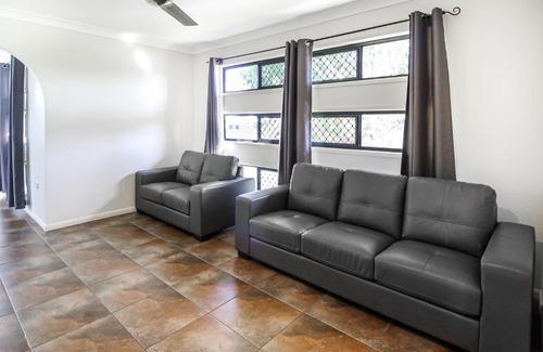 Rural View House | WhitsunStays - The Serenity