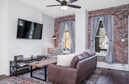 Merion Village House | Whittier @ twoXfive 2 Bed Urban Townhouse