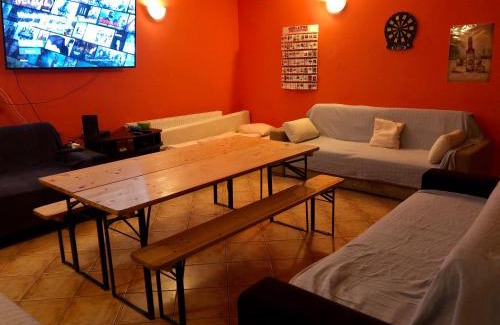 Belso-Ferencvaros Apartment | Whole basement former pub3 for bachelor/bachelorette party