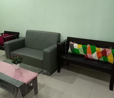 Jasin House | Whole Family House for Holiday in Jasin