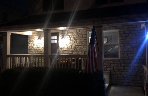 Grandview Heights House | Whole Home- In the Heart of Grandview Heights!