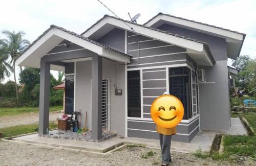Kubang Arang House | Whole house - 2 bedrooms for family with kids and Free Wifi
