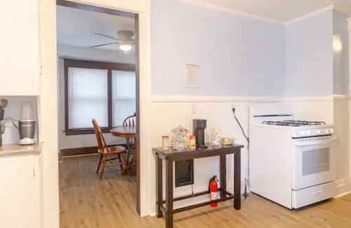 Rochester House | Whole House 5 min from Rochester Gen Hosp 4-Beds sleep 8