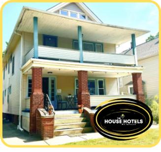 Lakewood Apartment | Whole House Cohassett