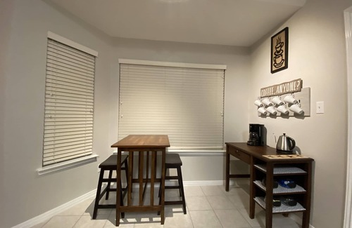 Pflugerville House | Whole house with a Texas sized lot