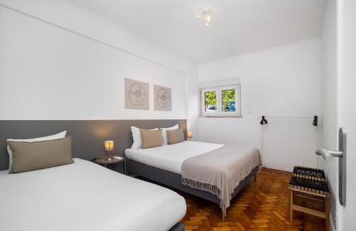 Alges Apartment | WHome Peaceful Algés Family Home away from City Noise
