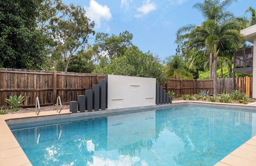 Taranganba Apartment | Why not - Retreat on Cedar!