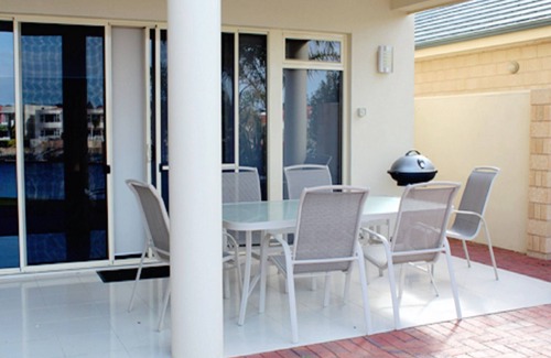 Port Lincoln House | Why Not Waterfront Unit 1