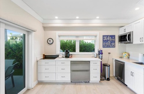 White Marlin Beach House | Why watch the Sunrise when you have a Mangrove Sunset
