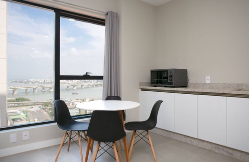Centro Apartment | WI-FI 500mb | SEA and Bridge Views #CA51