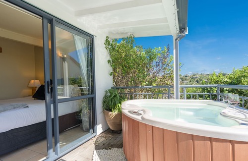 Palm Beach Cottage | Wicked Sea Views,Wifi,HotTub,SKY TV, Kayakandamp;(Car?)