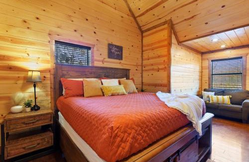 Hochatown House | Wide Glide Lodge - In-home Movie Room, Hot Tub and Large 1-acre property with Playset