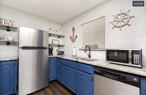 Gun Barrel City Cottage | ❤️ Wide Open Water! Huge Boat Dock w/rope swing! Lake toys (Kayak, Paddleboard, Lily Pad) included! Great fishing! 🐟