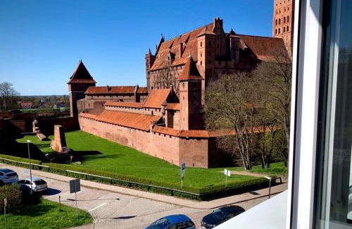 Malbork Apartment | Widok Zamku o poranku