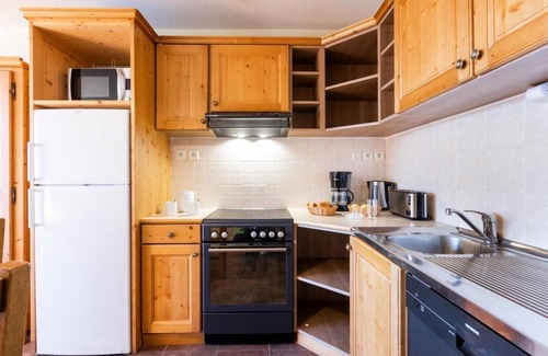 Les Eucherts Apartment | Wifi, 150m from shops, swimming pool, sauna, hammam, balcony, tv, ski locker, 30m², La Rosière