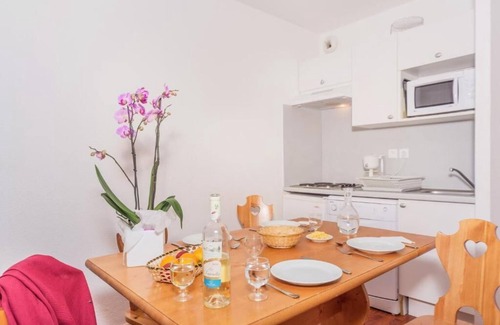 Vignec Apartment | Wifi, 1st floor, swimming pool, tv, ski locker, 39m², Saint Lary Soulan