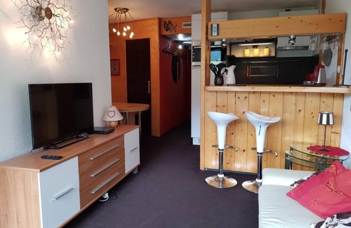 Arc-2000 Apartment | Wifi, 200m from resort center, 10th floor, tv, 44m², Les Arcs