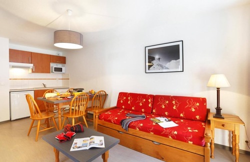 Ax-les-Thermes Apartment | Wifi, 50m from resort center, fitness, swimming pool, sauna, parking, ski locker, 23m²