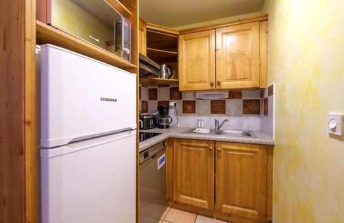 Lanslevillard Apartment | Wifi, 50m from shops, sauna, balcony, parking, tv, ski locker, 72m², Val Cenis