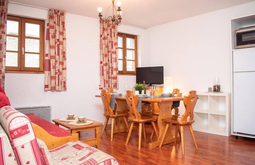 Vignec Apartment | Wifi, Ground floor, swimming pool, tv, ski locker, 45m², Saint Lary Soulan