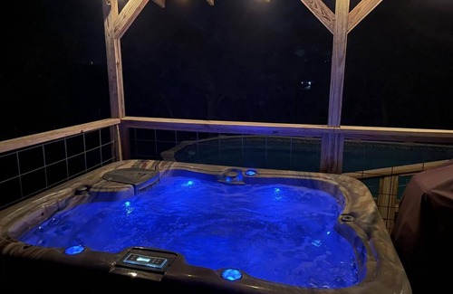 Fischer House | Wiggle Butts Ranch #1 | Private Pool | Hot Tub, Wiggle Butts Ranch