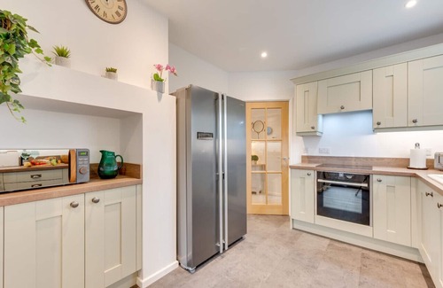 Langton Matravers House | Wight View - Four Bedroom House, Sleeps 8