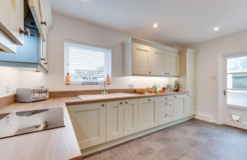 Langton Matravers House | Wight View - Four Bedroom House, Sleeps 8