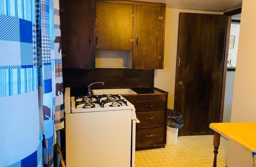 Cody Hotel | Wigwam Motel