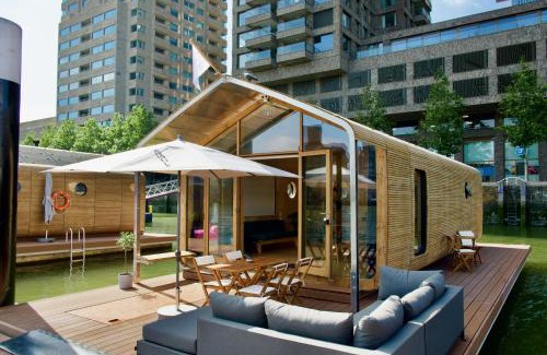 Kop van Zuid House | Wikkelboats at Floating Rotterdam Rijnhaven