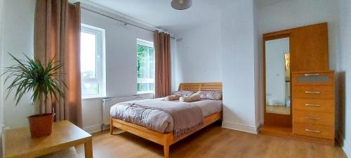 Ballyshannon House | Wild Atlantic Way - Retreat - Sleeps 12