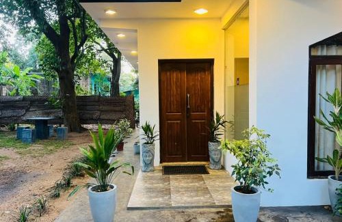 Inamaluwa Hotel | Wild Blossom Sigiriya