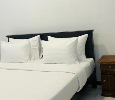Inamaluwa Hotel | Wild Blossom Sigiriya