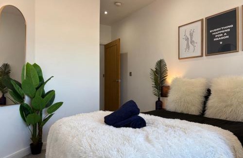 Leicester City Centre Apartment | Wild City Centre Suite - Ping Pong Table, Free Gym