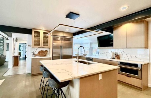 Dayton House | Wild Flower Cove Summ