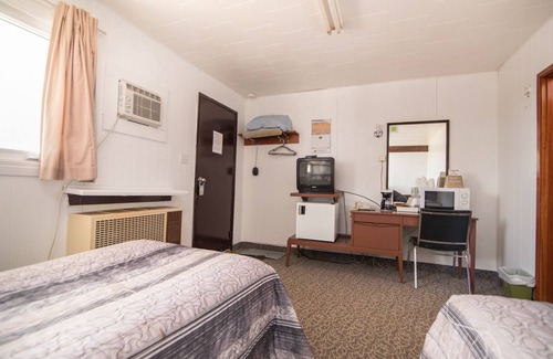 Kerrobert Hotel | Wild Goose Motel and Campground