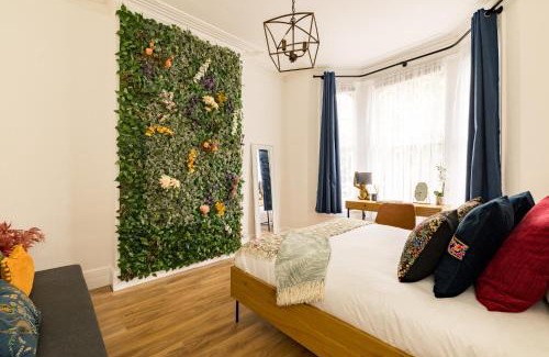 Charlton Apartment | Wild Roses Serviced Apartments - Charlton