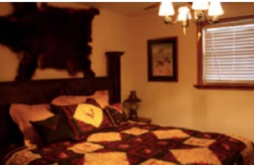 Stillwater House | Wild Turkey Lodge
